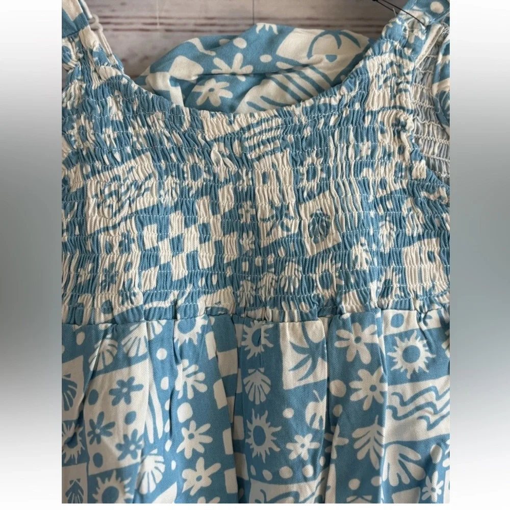 Volcom Girls Smocked Dress Size 5 Ice Blue Matching Hat Beachy NWT Retails $44